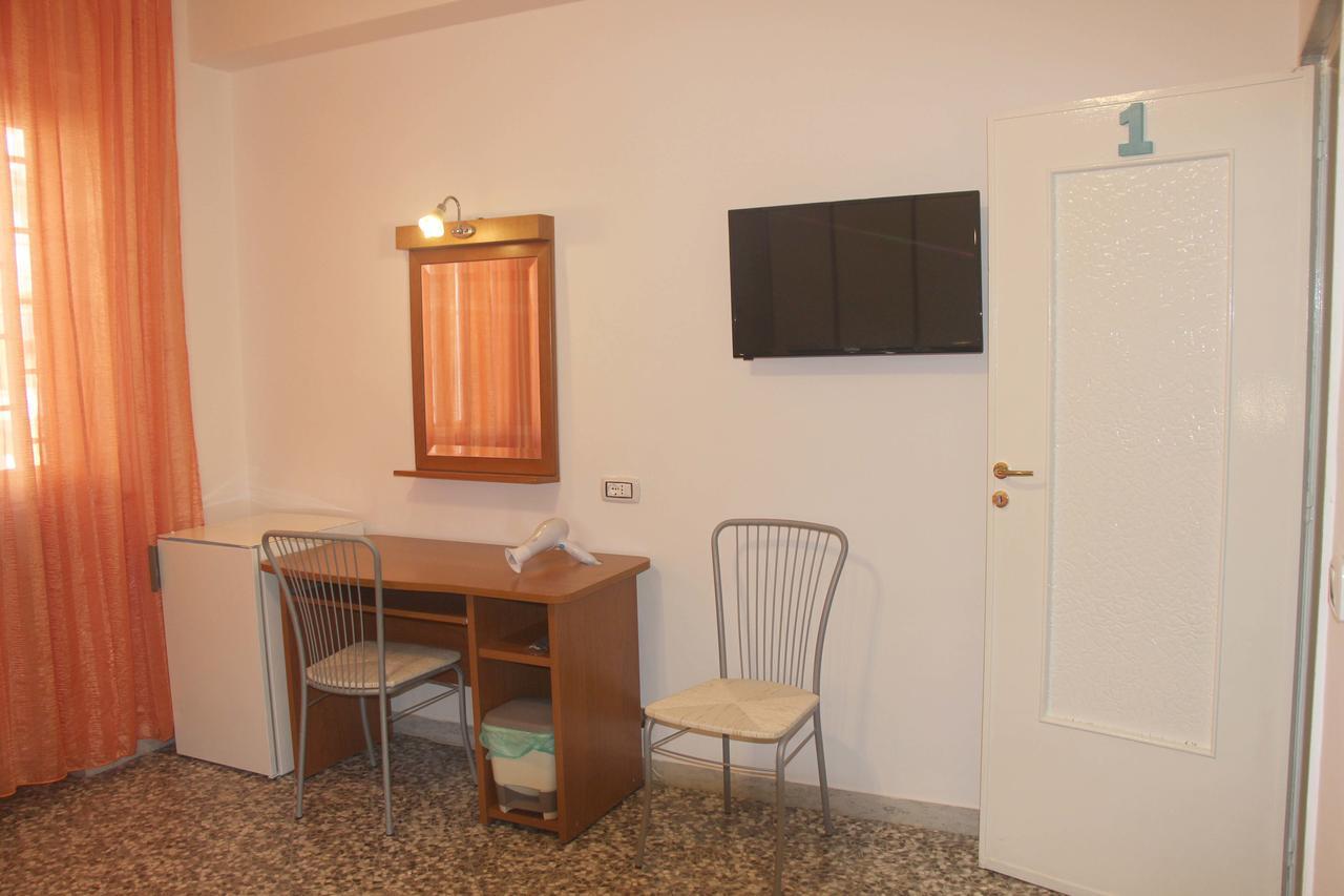 Bed and Breakfast I Due Baroni - Fronte Campus Bari Zewnętrze zdjęcie