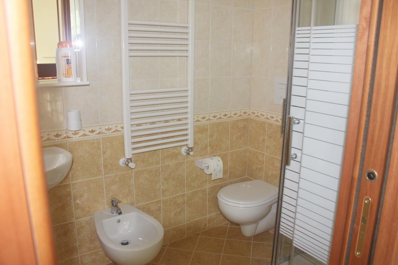 Bed and Breakfast I Due Baroni - Fronte Campus Bari Zewnętrze zdjęcie