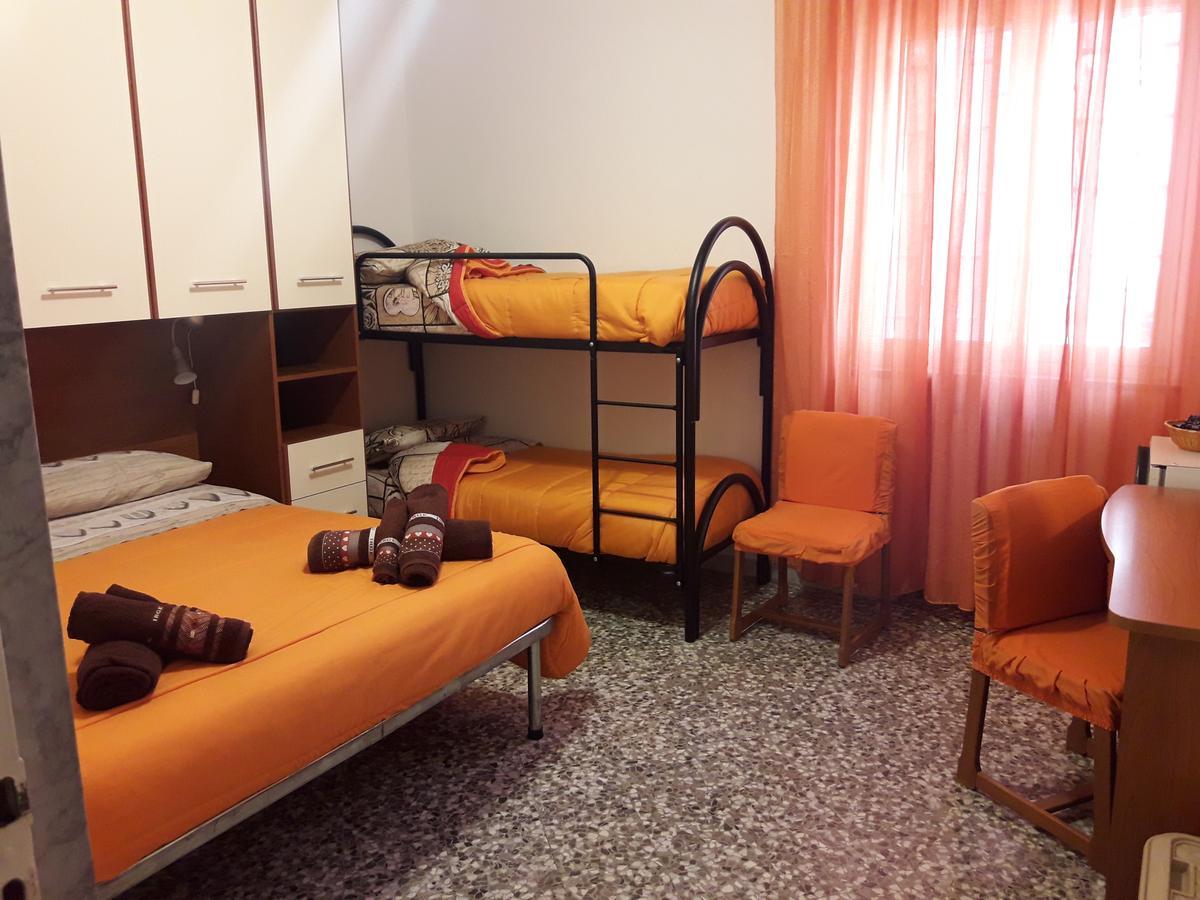 Bed and Breakfast I Due Baroni - Fronte Campus Bari Zewnętrze zdjęcie