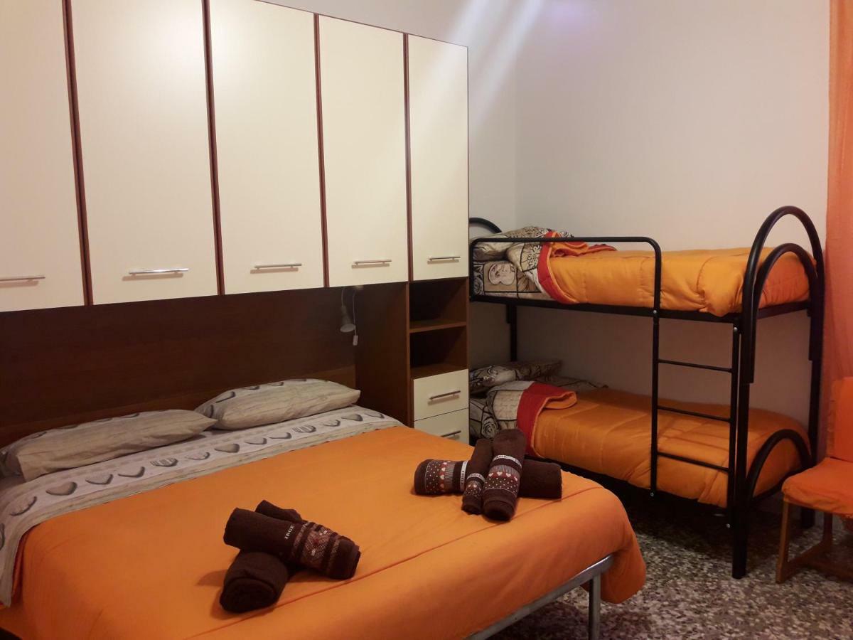 Bed and Breakfast I Due Baroni - Fronte Campus Bari Zewnętrze zdjęcie